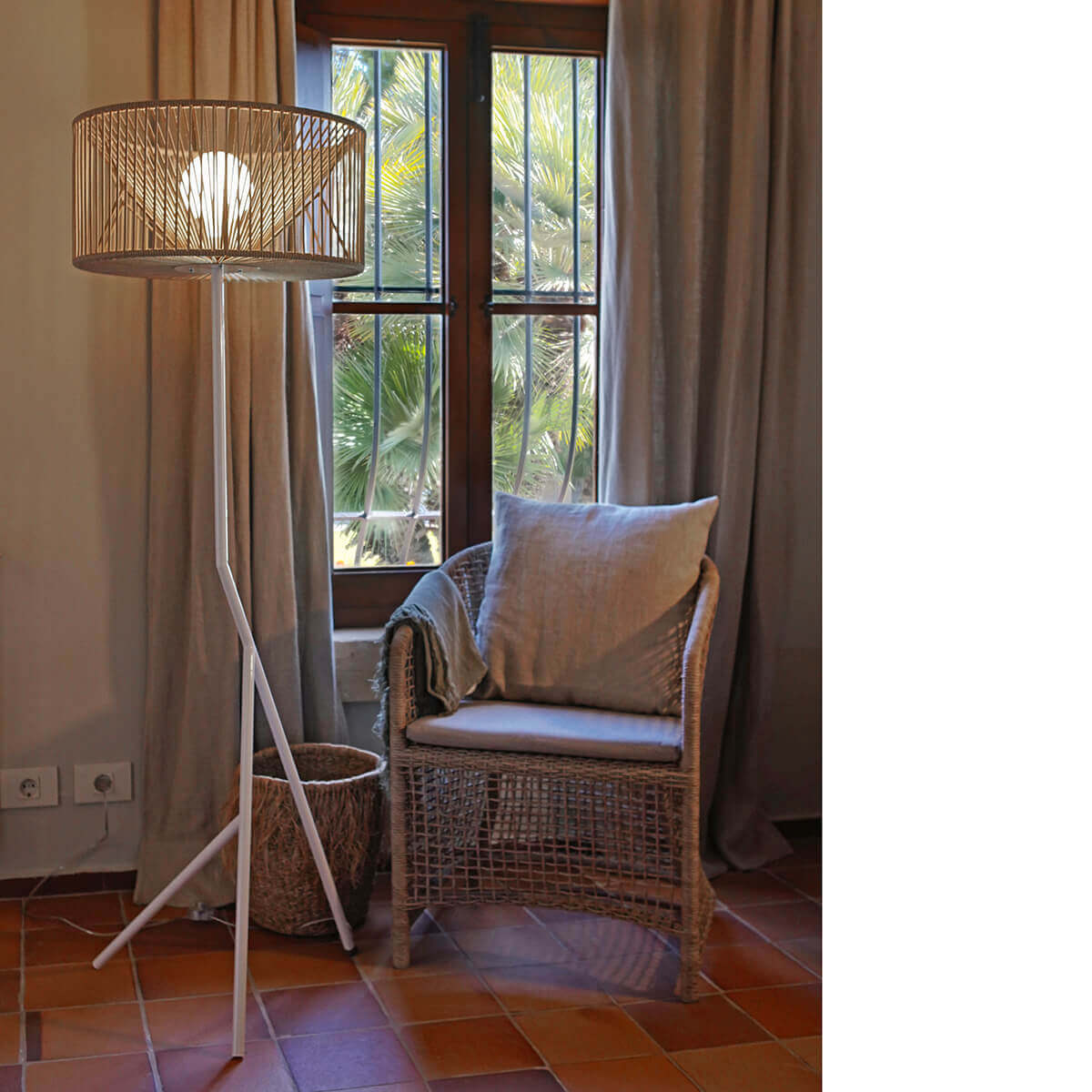 MARIOLA floor lamp